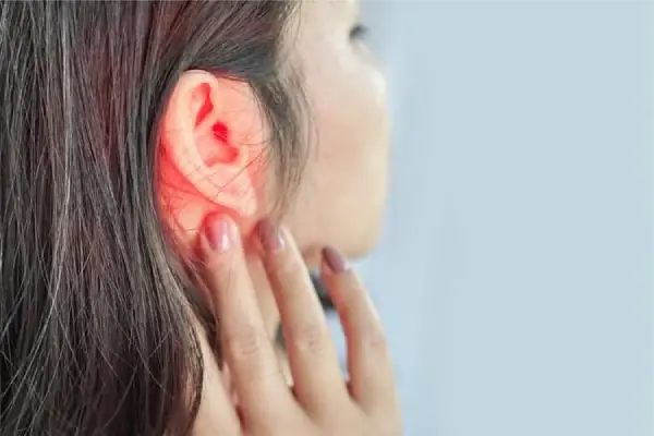 10 علت گوش درد